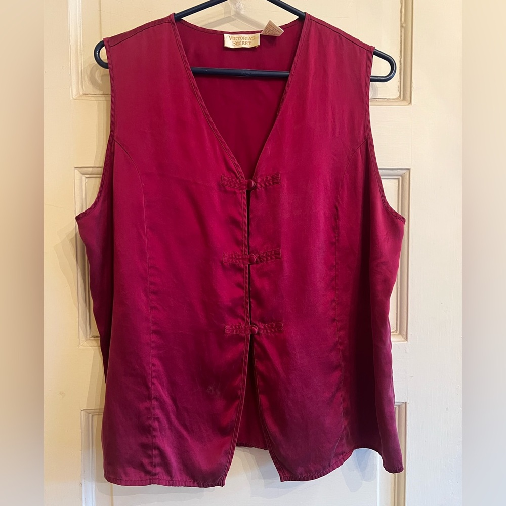 Vintage Victoria's Secret 100% Silk Red Sleeveless Blouse | size Large